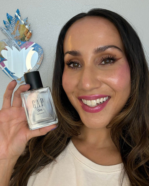 allure contributor marianne mychaskiw holding gap om in hand