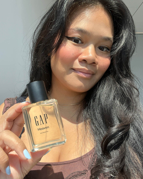 allure editor jesa calaor holding gap heaven in hand